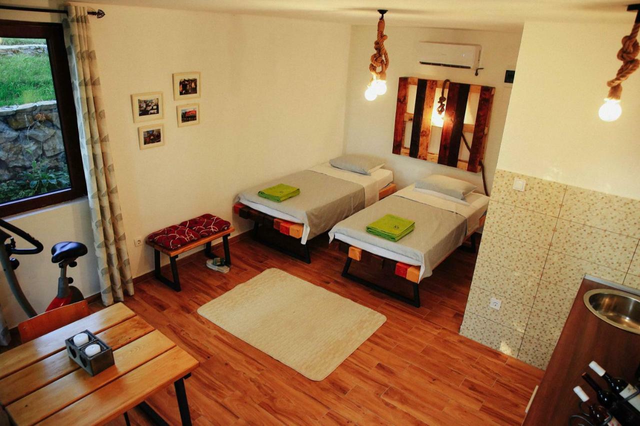Bed and Breakfast Donkey Farm Martinici - Farma Magaraca Martinici Danilovgrad Zewnętrze zdjęcie